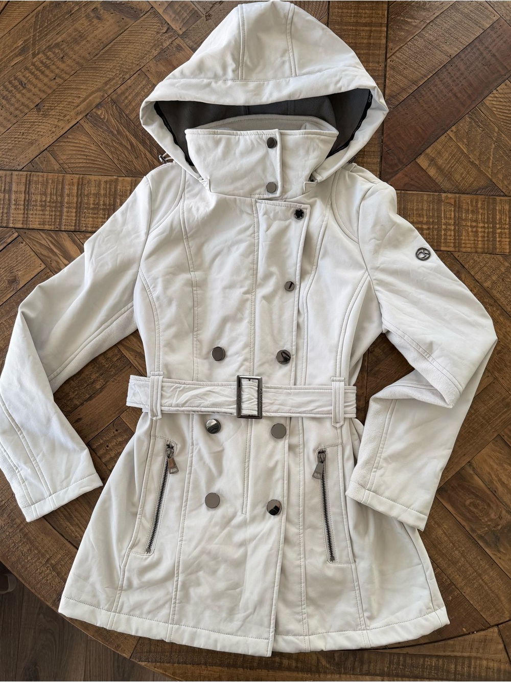 Calvin Klein White Hooded Trench Coat with Belt and Double-Breasted Front